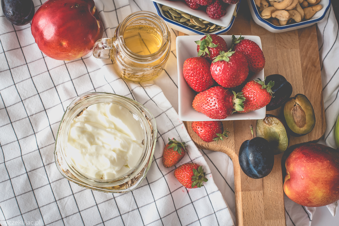 musli z jogurtem bakoma gesty-2-22