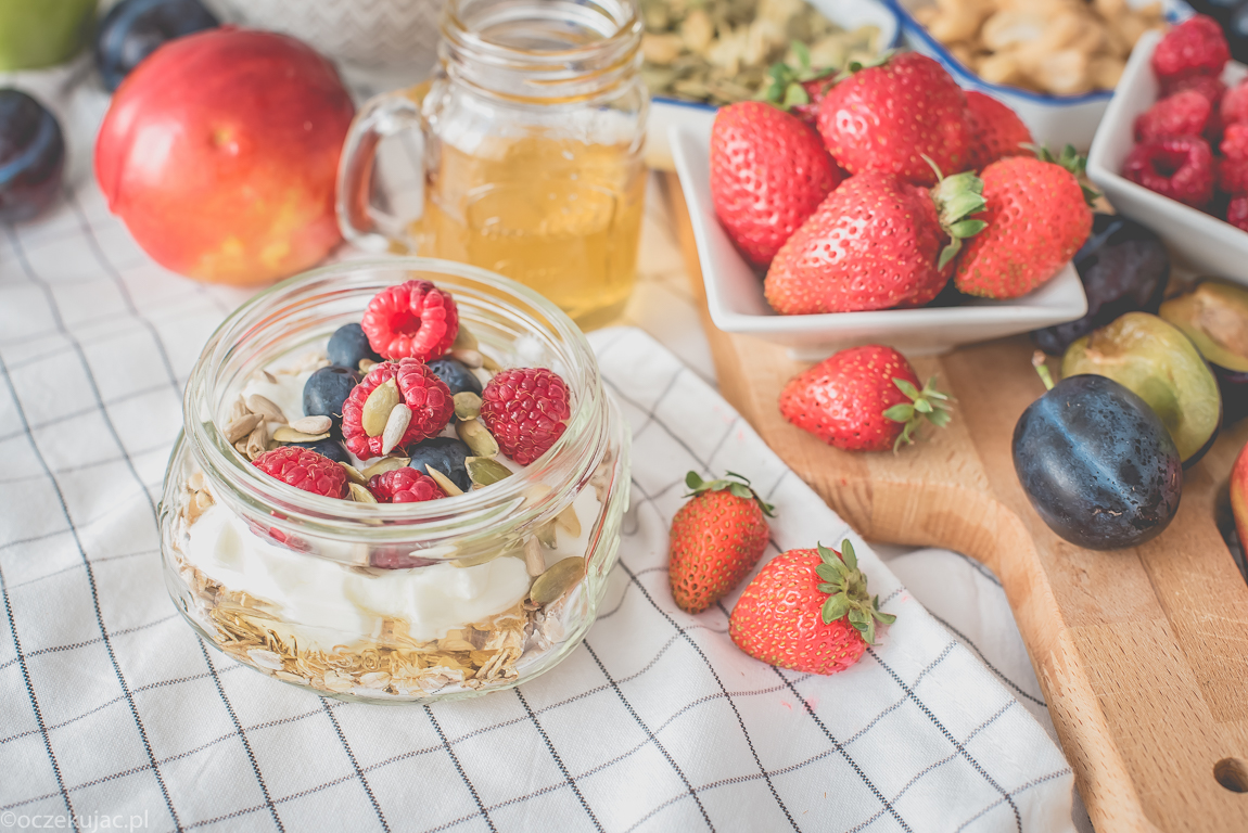 musli z jogurtem bakoma gesty-2-23