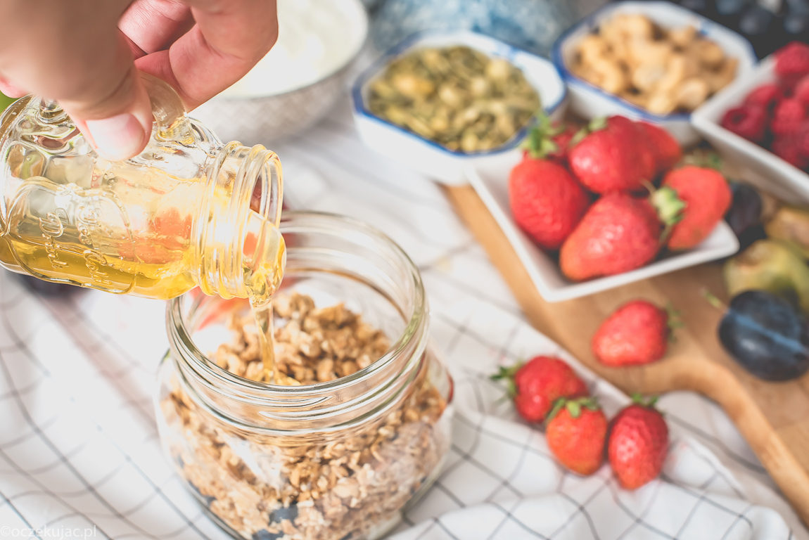 musli z jogurtem bakoma gesty-2-27